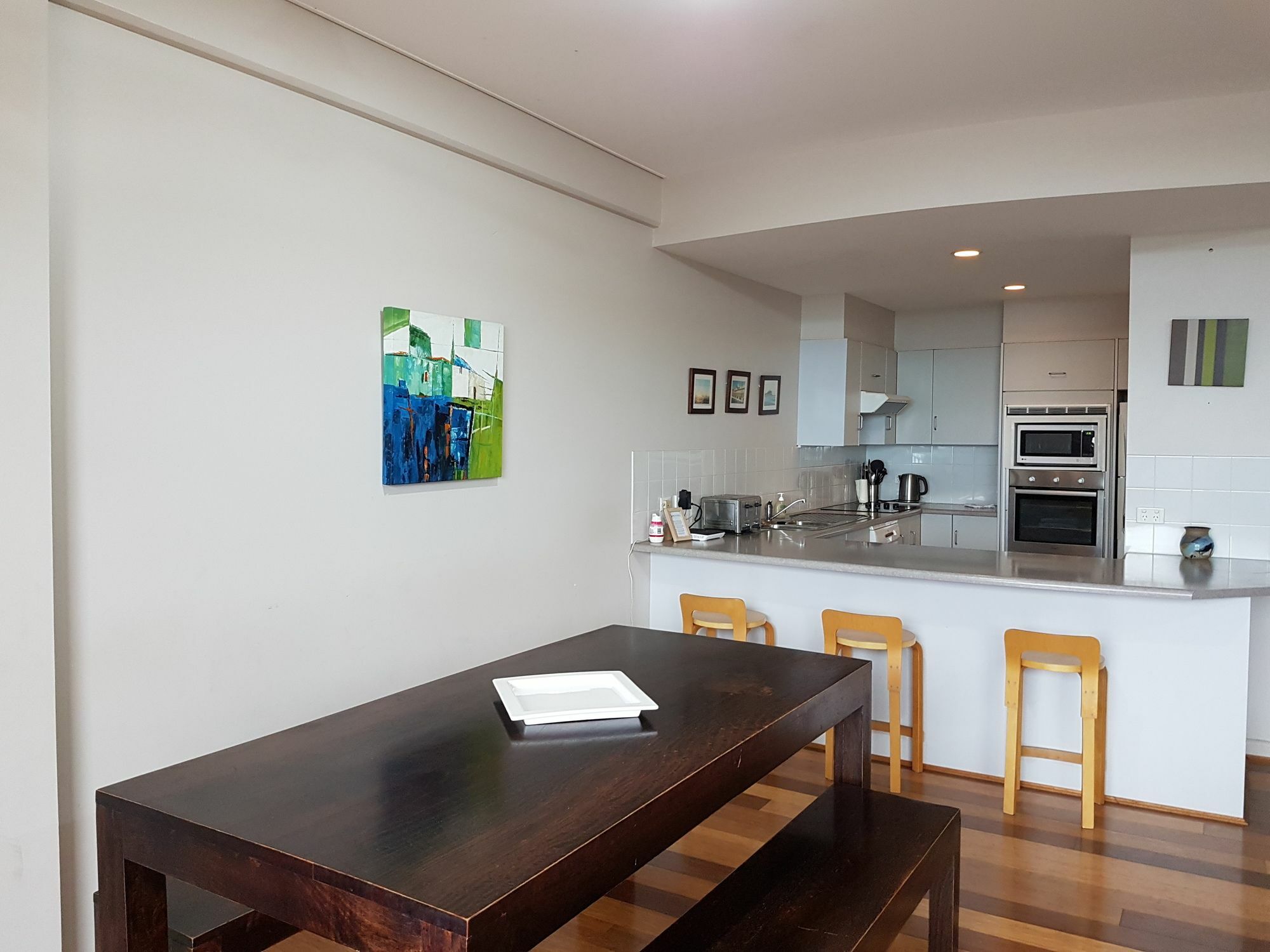 Newcastle Short Stay Accommodation - Sandbar Newcastle Beach Exterior photo
